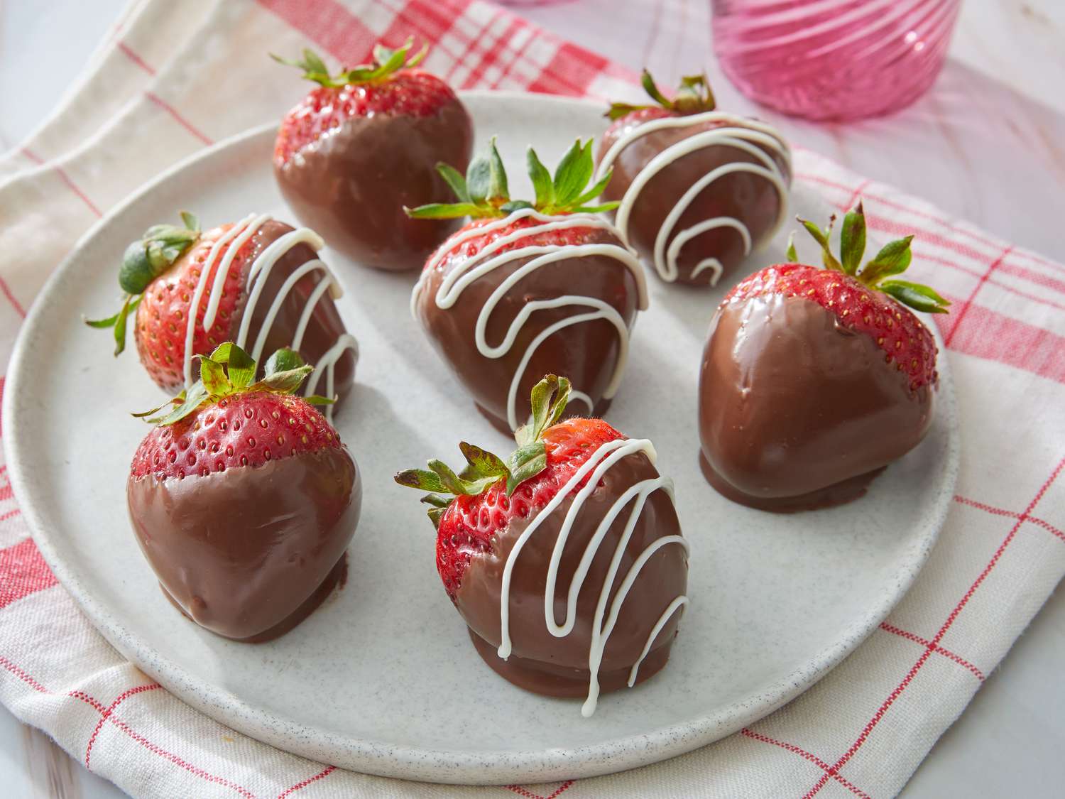 STRAWBERRY CHOCOLATE